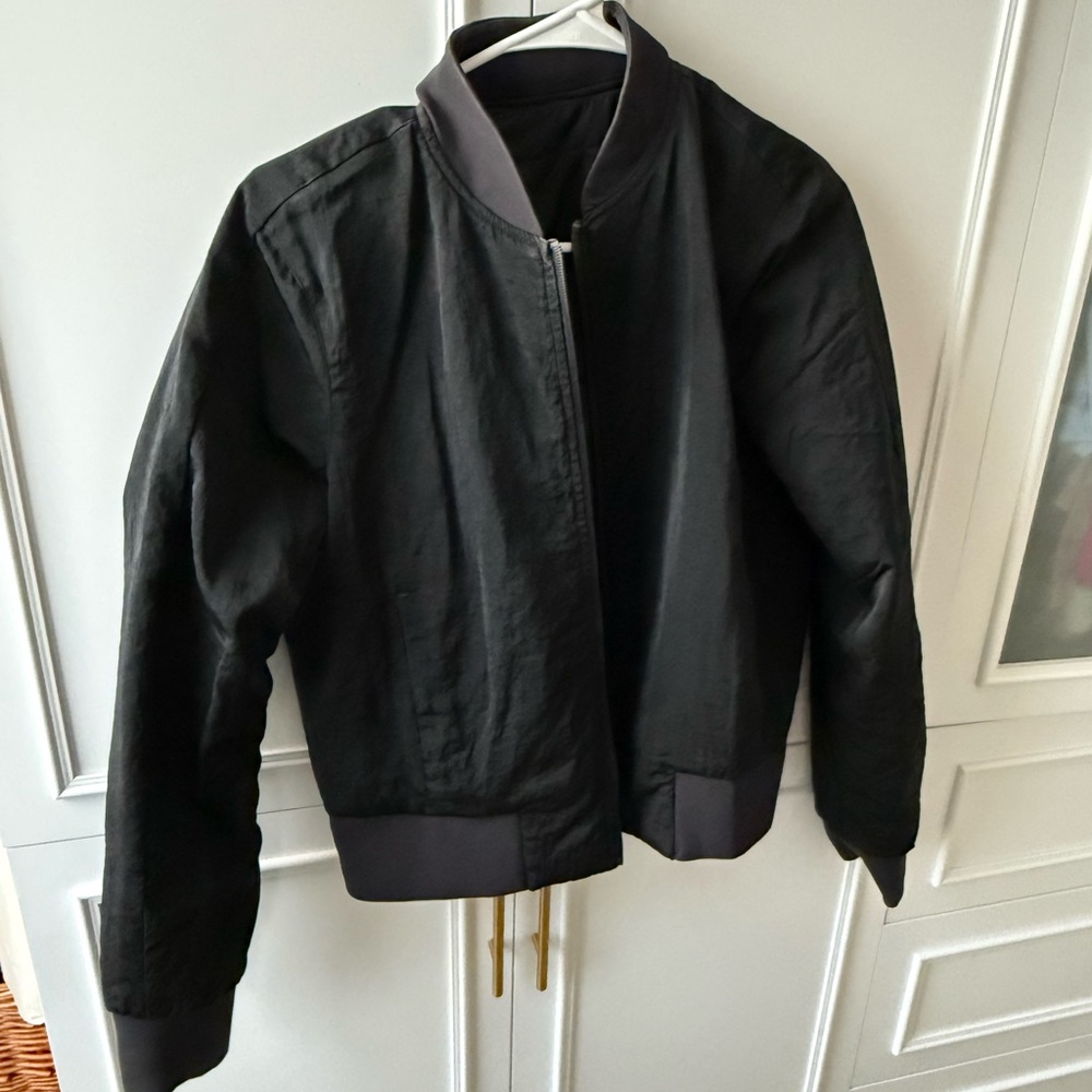 Reversible lululemon athletica Black Bomber Jacket